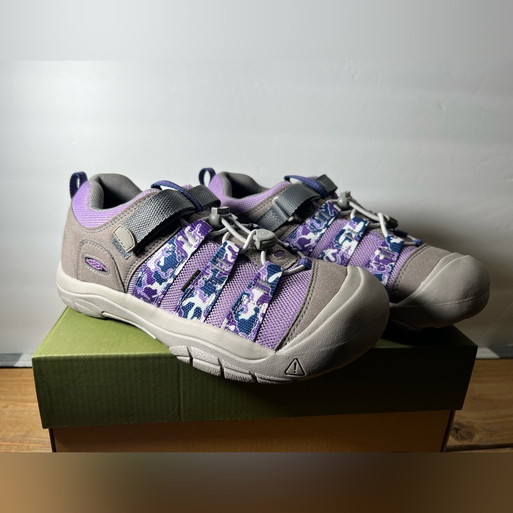 Keen Newport H2 Girls 6Y Purple Hiking Sandals Youth‎ Low Waterproof Shoes